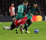 Eindhoven, 24 Oktober 2018 PSV-Tottemham Hotspur.
Duel in de voorronde Champions League, eindstand 2-2.
Pablo Rosario en Christian  Eriksen