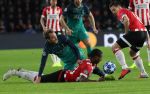 Eindhoven, 24 Oktober 2018 PSV-Tottemham Hotspur.
Duel in de voorronde Champions League, eindstand 2-2.
Pablo Rosario en Christian  Eriksen