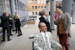 Den Bosch 30 november 2018
Rechtszaak tussen Johan Vlemmix en Patricia Paay. Johan kwam met een look a like pop ( in rolstoel) van zichzelf en Patricia kwam met haar man Robbert Hinfelaar naar de rechtbank in Den Bosch.