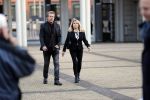 Den Bosch 30 november 2018
Rechtszaak tussen Johan Vlemmix en Patricia Paay. Johan kwam met een look a like pop ( in rolstoel) van zichzelf en Patricia kwam met haar man Robbert Hinfelaar naar de rechtbank in Den Bosch.