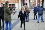 Den Bosch 30 november 2018
Rechtszaak tussen Johan Vlemmix en Patricia Paay. Johan kwam met een look a like pop ( in rolstoel) van zichzelf en Patricia kwam met haar man Robbert Hinfelaar naar de rechtbank in Den Bosch.