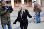 Den Bosch 30 november 2018
Rechtszaak tussen Johan Vlemmix en Patricia Paay. Johan kwam met een look a like pop ( in rolstoel) van zichzelf en Patricia kwam met haar man Robbert Hinfelaar naar de rechtbank in Den Bosch.