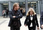 Den Bosch 30 november 2018
Rechtszaak tussen Johan Vlemmix en Patricia Paay. Johan kwam met een look a like pop ( in rolstoel) van zichzelf en Patricia kwam met haar man Robbert Hinfelaar naar de rechtbank in Den Bosch.