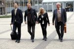 Den Bosch 30 november 2018
Rechtszaak tussen Johan Vlemmix en Patricia Paay. Johan kwam met een look a like pop ( in rolstoel) van zichzelf en Patricia kwam met haar man Robbert Hinfelaar naar de rechtbank in Den Bosch.