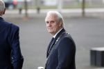 Hilversum 12 december 2018
Pieter Broertjes en Johan Remkes ontvangen prinses Beatrix bij beeld en geluid op het mediapark. Verlengde auto Volvo van de prinses