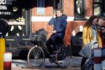 Amsterdam 15 november 2018
Prins Maurits bellend op zijn fiets.