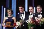 Amsterdam 19 december 2018
Sportman van het jaar verkiezing in afas live. Kjeld Nuis met Sportvrouw van het Jaar 2018 Suzanne Schulting, gehandicapte sporter van het Jaar 2018 Bibian Mentel en de coaches van het Jaar 2018 Jac Orie en Raemon Sluijter De baanwielrenners werden ploeg van het jaar, Marianne Timmer kreeg een ouvre prijs en Rico Verhoeven werd door de Zapp kijkers gekozen tot meest populaire sporter.
