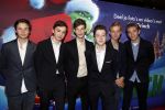 Amsterdam 24 november 2018
Premiere van de Grinch in pathe arena. Kim v Kooten kwam met dochter Kee Derwig en zoon Roman Derwig. Roman met vrienden