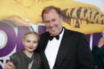 Rotterdam 9 december 2018
Premiere Bon Bini Holland 2 in pathe Rotterdam. Ronald Goes met nichtje