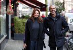 Amsterdam 17 december 2018
Ruud Gullit met zijn vriendin Karin de Rooij in Amsterdam zuid.