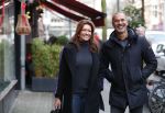 Amsterdam 17 december 2018
Ruud Gullit met zijn vriendin Karin de Rooij in Amsterdam zuid.