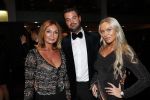 Amsterdam 6 december 2018
Openingsavond VIP van de luxery fair in de RAI. Sandra masmeijer met dochter en schoonzoon