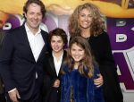 Rotterdam 9 december 2018
Premiere Bon Bini Holland 2 in pathe Rotterdam. Sharon Wins met man en kinderen