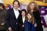 Rotterdam 9 december 2018
Premiere Bon Bini Holland 2 in pathe Rotterdam. Sharon Wins met man en kinderen