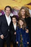 Rotterdam 9 december 2018
Premiere Bon Bini Holland 2 in pathe Rotterdam. Sharon Wins met man en kinderen