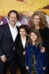 Rotterdam 9 december 2018
Premiere Bon Bini Holland 2 in pathe Rotterdam. Sharon Wins met man en kinderen