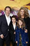 Rotterdam 9 december 2018
Premiere Bon Bini Holland 2 in pathe Rotterdam. Sharon Wins met man en kinderen