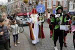 Amsterdam 1december 2018
Sinterklaas en zijn pieten op de cornelis schuytstraat.