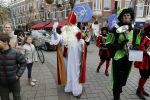 Amsterdam 1december 2018
Sinterklaas en zijn pieten op de cornelis schuytstraat.