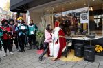 Amsterdam 1december 2018
Sinterklaas en zijn pieten op de cornelis schuytstraat.