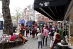 Amsterdam 1december 2018
Sinterklaas en zijn pieten op de cornelis schuytstraat.