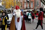 Amsterdam 1december 2018
Sinterklaas en zijn pieten op de cornelis schuytstraat.