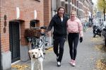 Amsterdam 22 november 2018
Sonja Bakker met vriend Barry Suijdam aan de wandel met hun hond in Amsterdam zuid.