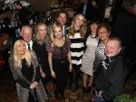 Amsterdam, 6 December 2018
Uitreiking boek Sonja Bakker
Sonja Bakker en Barry Suijdam Familie en Mary Borsato
