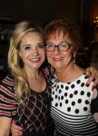 Amsterdam, 6 December 2018
Uitreiking boek Sonja Bakker
Sonja Bakker met haar moeder
