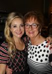 Amsterdam, 6 December 2018
Uitreiking boek Sonja Bakker
Sonja Bakker met haar moeder