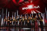 Amsterdam 19 december 2018
Sportman van het jaar verkiezing in afas live. Kjeld Nuis met Sportvrouw van het Jaar 2018 Suzanne Schulting, gehandicapte sporter van het Jaar 2018 Bibian Mentel en de coaches van het Jaar 2018 Jac Orie en Raemon Sluijter De baanwielrenners werden ploeg van het jaar, Marianne Timmer kreeg een ouvre prijs en Rico Verhoeven werd door de Zapp kijkers gekozen tot meest populaire sporter.