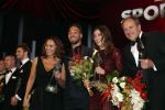 Amsterdam 19 december 2018
Sportman van het jaar verkiezing in afas live. Kjeld Nuis met Sportvrouw van het Jaar 2018 Suzanne Schulting, gehandicapte sporter van het Jaar 2018 Bibian Mentel en de coaches van het Jaar 2018 Jac Orie en Raemon Sluijter De baanwielrenners werden ploeg van het jaar, Marianne Timmer kreeg een ouvre prijs en Rico Verhoeven werd door de Zapp kijkers gekozen tot meest populaire sporter.