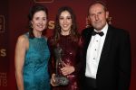 Amsterdam 19 december 2018
Sportman van het jaar verkiezing in afas live. Kjeld Nuis met Sportvrouw van het Jaar 2018 Suzanne Schulting, gehandicapte sporter van het Jaar 2018 Bibian Mentel en de coaches van het Jaar 2018 Jac Orie en Raemon Sluijter De baanwielrenners werden ploeg van het jaar, Marianne Timmer kreeg een ouvre prijs en Rico Verhoeven werd door de Zapp kijkers gekozen tot meest populaire sporter. Suzanne Schulting met ouders zussen vriendinnen en vriend