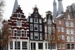 Amsterdam 25 november 2018
Thierry Baudet vertrekt vanaf zijn huis naar het programma buitenhof van Paul Witteman.