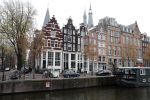 Amsterdam 25 november 2018
Thierry Baudet vertrekt vanaf zijn huis naar het programma buitenhof van Paul Witteman.