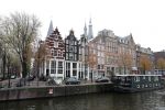 Amsterdam 25 november 2018
Thierry Baudet vertrekt vanaf zijn huis naar het programma buitenhof van Paul Witteman.