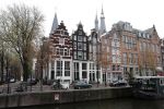 Amsterdam 25 november 2018
Thierry Baudet vertrekt vanaf zijn huis naar het programma buitenhof van Paul Witteman.