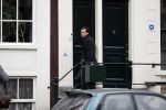 Amsterdam 25 november 2018
Thierry Baudet vertrekt vanaf zijn huis naar het programma buitenhof van Paul Witteman.