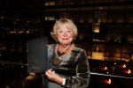Hilversum 3 december 2018
Tineke de Nooij krijgt ouvre award bij beeld en geluid.