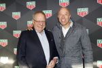 Amsterdam 13 november 2018
Presentatie TAG Heuer horloge van Max Verstappen in Hotel Arena. Robert Doornbos en Rob Kamphues doen de presentatie. Tom Coronel met Wim Zegwaard