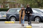 Den Haag  29 oktober 2018
Waylon en zijn zwangere vriendin Bibi Breijman gaan op controle in het Bronovo ziekenhorsche Panamera Turbo naartoe.