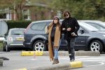 Den Haag  29 oktober 2018
Waylon en zijn zwangere vriendin Bibi Breijman gaan op controle in het Bronovo ziekenhorsche Panamera Turbo naartoe.