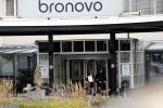 Den Haag  29 oktober 2018
Waylon en zijn zwangere vriendin Bibi Breijman gaan op controle in het Bronovo ziekenhorsche Panamera Turbo naartoe.