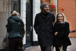 Amsterdam 12 december 2018
Xander de Buisonje met zijn vrouw Sophie aan het winkelen.