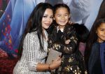 Amsterdam 16 november 2019
Premiere Frozen 2 in Tuschinski. Amanda Balk met dochter