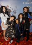 Amsterdam 16 november 2019
Premiere Frozen 2 in Tuschinski. Amanda Balk met dochter