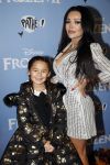 Amsterdam 16 november 2019
Premiere Frozen 2 in Tuschinski. Amanda Balk met dochter