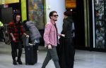 Schiphol 29 november 2019
Andre Hazes en zijn neef/vriend Djarno Hofland arriveren op schiphol nadat ze samen in New York NY zijn geweest. De moederf van Djarno staat ze op te wachten.