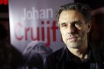Amsterdam 15 november 2019
Rechtszaak Auke Kok versus de johan Cruijff foundation. Na zitting is de boekpresentatie in cafe op de middenweg.