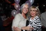 Aalsmeer 18 november 2019
Bonnie st Claire viert haar 70e verjaardag in de Praam in Aalsmeer. Bonnie met vrouw Arie Ribbens